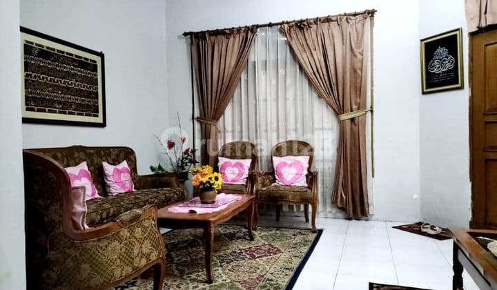 Hot Sale! Rumah Nyaman & Asri, Lokasi Strategis di Area Bisnis