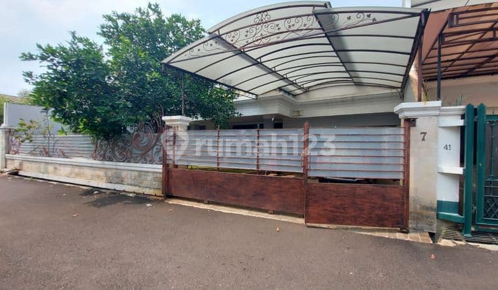 Turun Harga! Mendekati Harga NJOP!! Rumah Bagus Exclusive Area