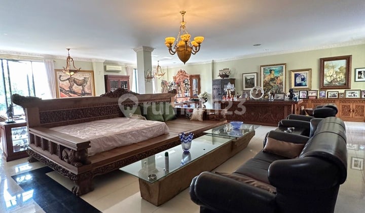 Turun Harga!! Rumah Dalam Townhouse Besar Siap Huni, Bebas Banjir