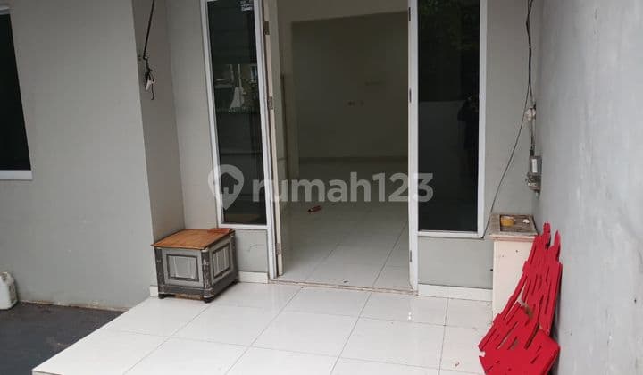 Rumah Tua Dijual Murah Dg Luas Tanah : 170M²(Lebar 10M) One Gate System