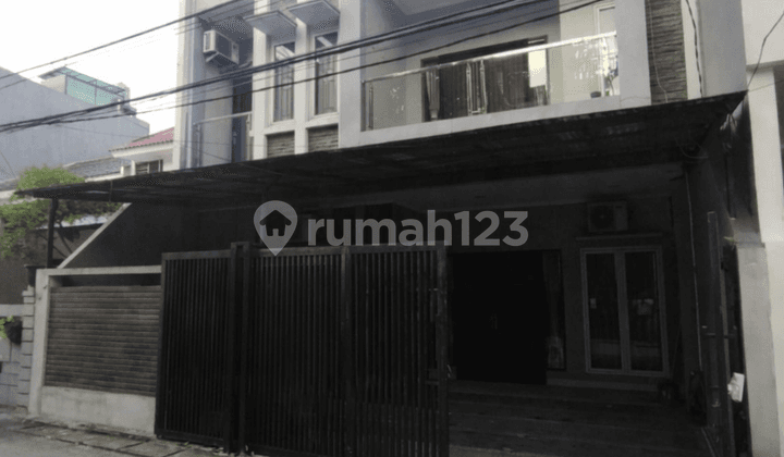 Dijual Murah Rumah Kelapa Gading Model Minimalis Modern Lebar 8M