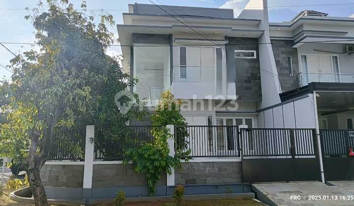 Dijual Rumah Hoek Model Minimalis Modern Di Daerah Pulomas Luas 192m²