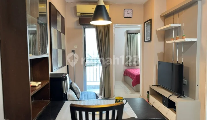 Apartemen Pakubuwono Terrace 2Br Ff, Lokasi Sangat Strategis, Baru Direnovasi