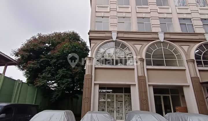 Ruko Crown 3,5 Lantai di Green Lake City Posisi Hoek