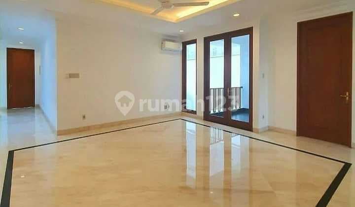 Rumah Sangat Mewah di Kawasan Pondok Indah Jakarta Selatan Nego