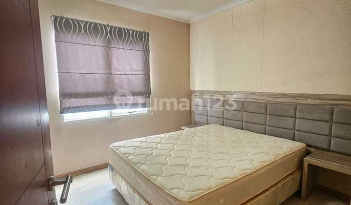 Sewa Cepat!! 1 Bedroom Royal Medit, Furnished Bagus, View City, Lantai Tengah