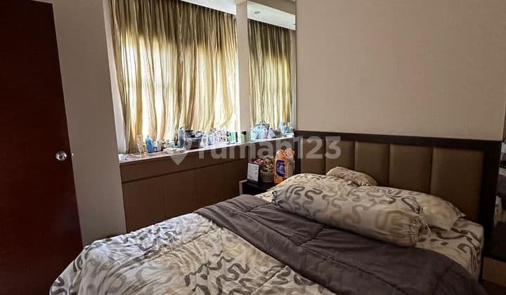 Jual Cepat!! 2BR Medit 2 Central Park, Furnished Bagus, The Best View City.
