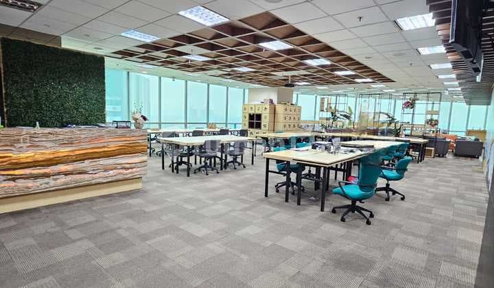 Jual Cepat!! Perkantoran di St Moritz - Presidential Tower, Jl. Puri Lingkar Luar, Kembangan Selatan, Kembangan, Kota Jakarta Barat, DKI Jakarta, Indonesia, 11610, Puri Indah 377.0 m² Furnished HGB