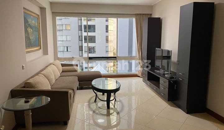 Sewa Cepat!! 2BR Condo Taman Anggrek Furnished Bagus Lantai Rendah View Pool