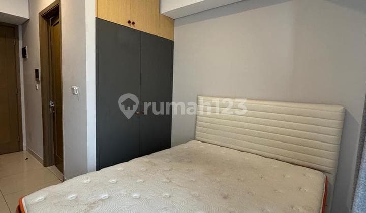 Sewa Cepat!! Type Studio Taman Anggrek Residences, Furnish, Siap Huni, High Floor, Tower Favorit, View City