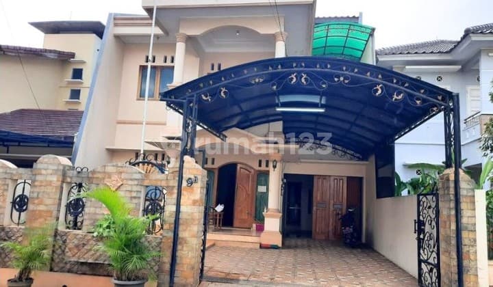 Rumah Mewah 2 Lantai Asri dan Nyaman di Pasar Rebo, Jakarta Timur