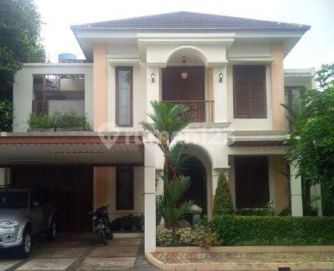 Rumah mewah di Townhouse, Grand Bintaro Residence