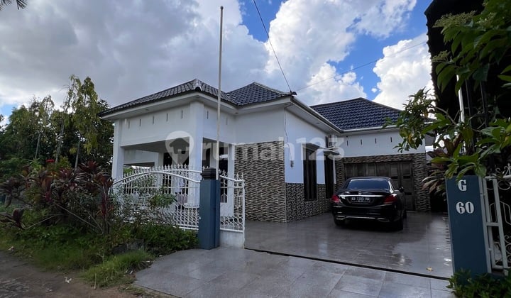 RUMAH 1 TINGKAT LUAS TANAH 892M2