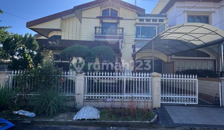 HOOK HOUSE IN SUPRAPTO 4 AREA