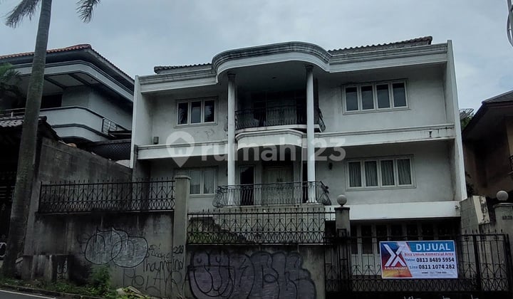 RUMAH 3 LANTAI **KOMERSIAL AREA