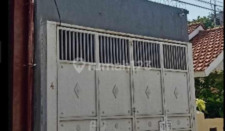 RUMAH NGINDEN INTAN 4 LANTAI DEKAT UNTAG DAN UNITOMO