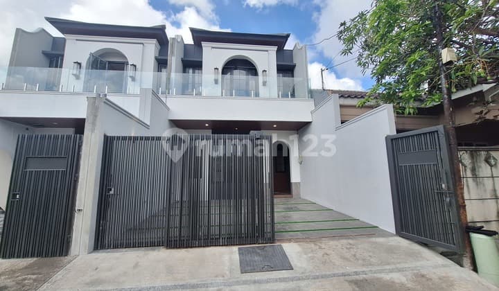 Jual.rumah.manyar.tirtomoyo. American.style