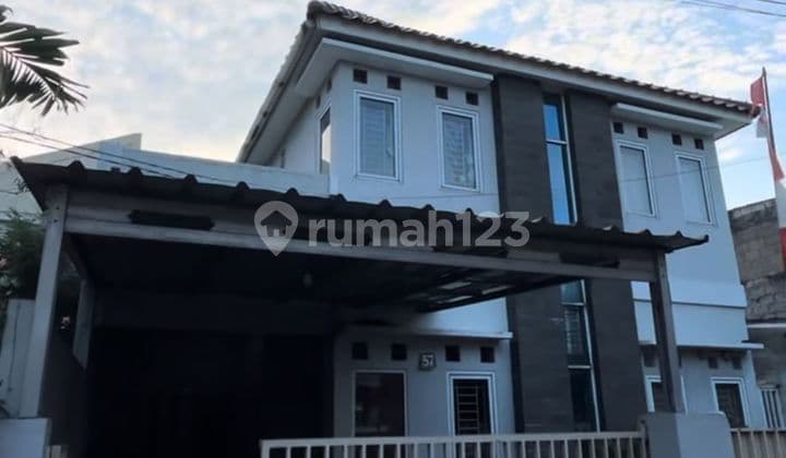 2-Storey House Suitable for Residence and Investment, Behind Bidakara Tower, Freehold Title