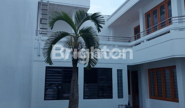 DISEWAKAN RUMAH 2 LANTAI