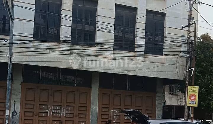 Disewakan Ruko Gandeng Di Jalan Irian Barat Simpang Jalan Bawean Medan