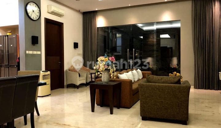 Dijual Rumah Mewah 2½ Lantai Di Layar Permai, Pik.