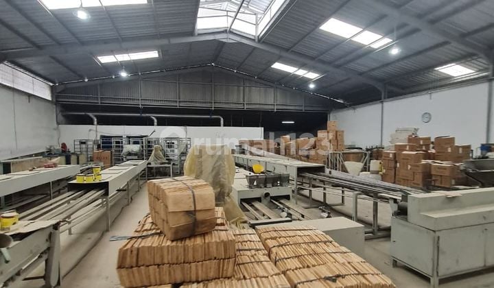 For Quick Sale: Warehouse in Kapuk Muara, Land Area 2300M²