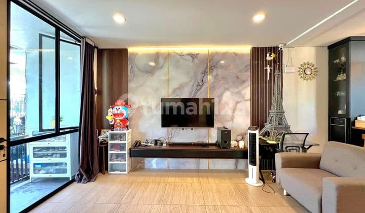 Dijual Rumah 2 Lantai Furnished di Cendana Marq Lippo Karawaci