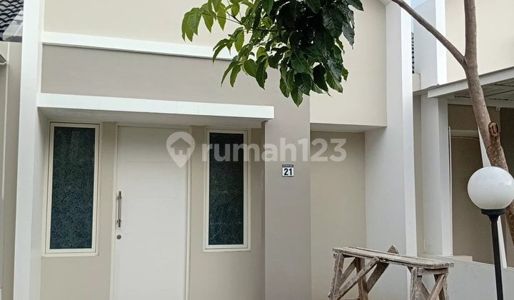 Ready-to-Occupy House in Tanjung Bunga Near CPI Cheap