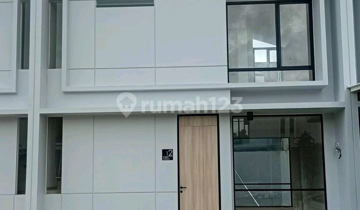 Rolling Hills 50 Meter Dari Mall Trans