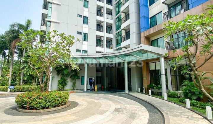 Dijual Apartemen Hampton Park 3 Bedrooms Lokasi Super Strategis