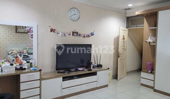 DIJUAL RUMAH 2 LANTAI KELAPA GADING SIAP HUNI