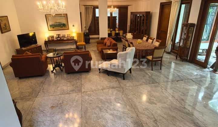 Rumah Kawasan Elit Senayan Hang Tuah Jalan Lebar