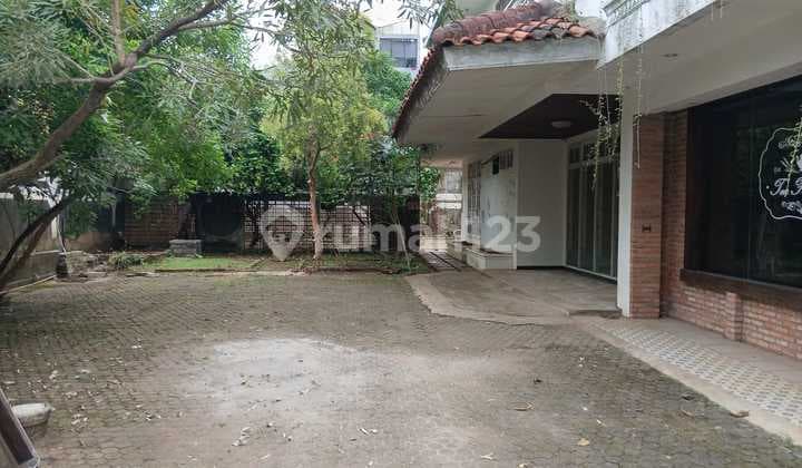 For Rent House In Kemang, Needs Renovation, Main Road, Strategic Area