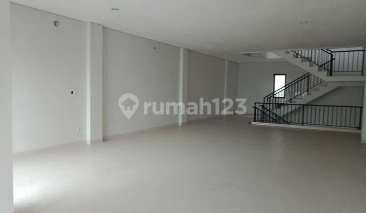 Disewakan Ruko di Kebayoran Baru sebrang Mall Gandaria