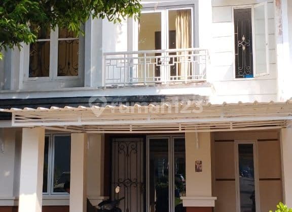 Rumah Kontrakan 2 Lantai Sudah Renovasi Semi Furnished Siap Huni