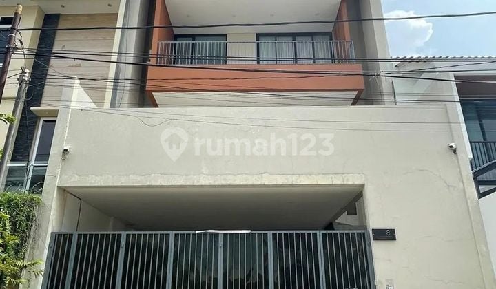 Rumah Mewah Pulomas 4 Lantai Full Furnished Perabot & Elektronik