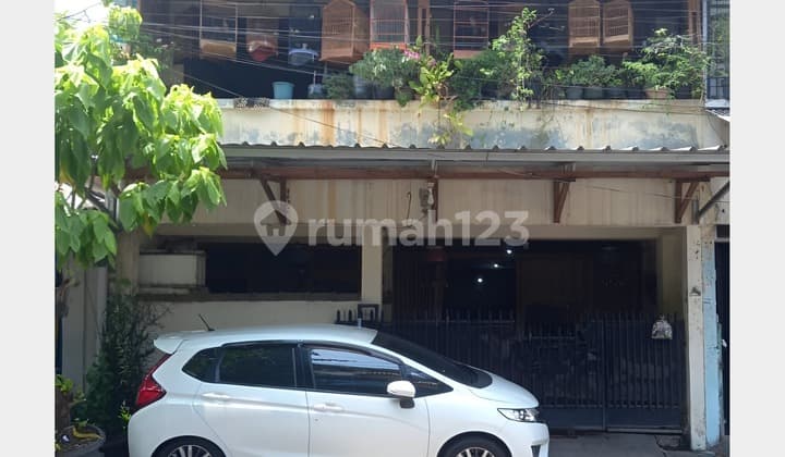 Rumah 3 Lantai Siap Huni Bebas Banjir Dekat KRL Busway Tol Kampus