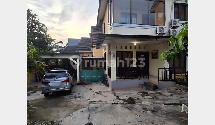 Rumah Ceger Halaman Luas Siap Huni Murah Dekat 3 LRT, 3 Tol, TMII