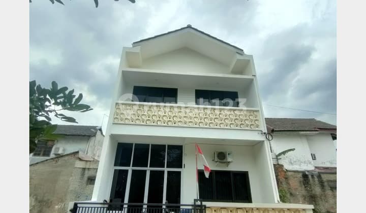 Rumah Cluster Pondok Kelapa Bagus Siap Huni Dekat 3 LRT dan 2 Tol