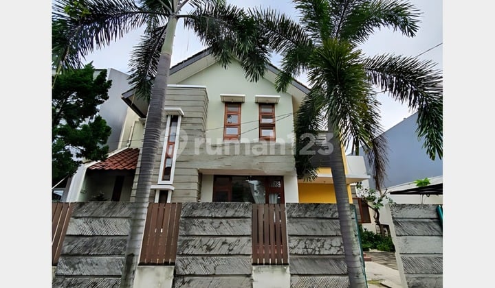 Rumah Bintaro Sektor 5 Bagus Asri dengan Taman Dekat Kampus STAN
