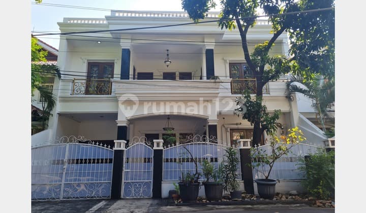 Good House Rawamangun Fully Furnished Ready to Occupy Flood-Free