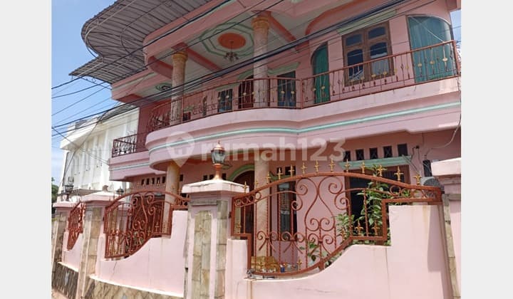2.5-Story Affordable House, Ready to Occupy with Minimal Renovation Needed in Cipayung