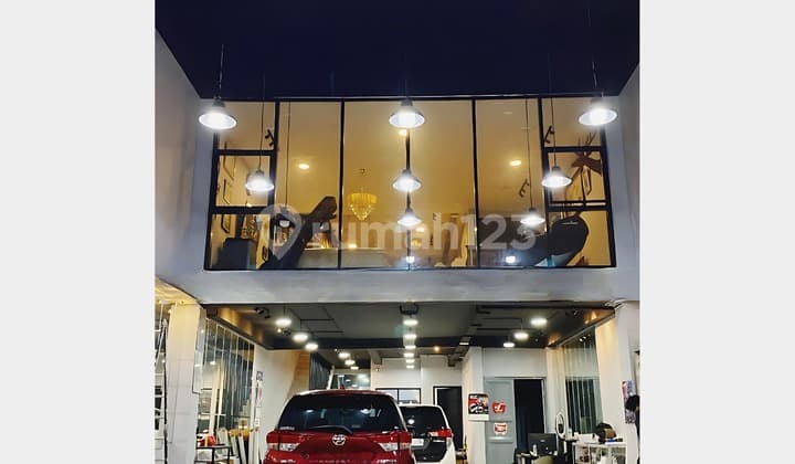 Ruko Bagus Pasar Rebo 3 Lantai Siap Pakai Free AC dan Lift Barang