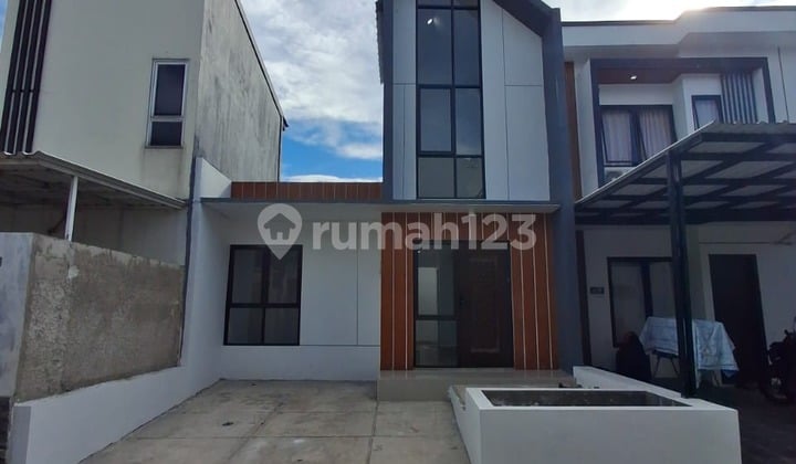 Rumah Baru Cluster Pamulang Free AC Bebas Banjir Dekat UNPAM, Tol