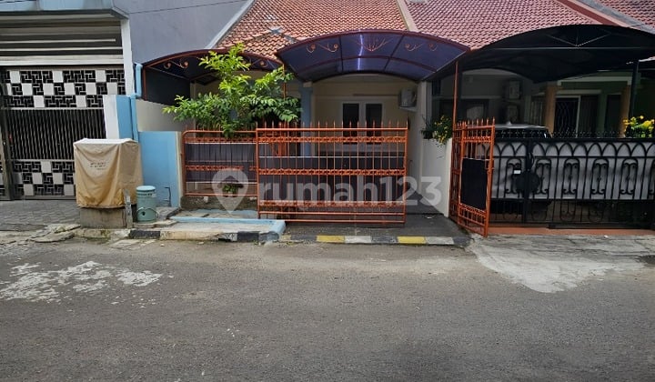 Rumah Komplek Metro Permata 1 Halaman Luas 1024 M² SHM Siap Huni
