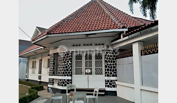 Rumah Tua Original Belanda Luas 646 m2 di Kawasan Premium Menteng