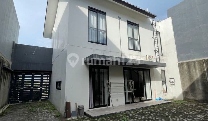 Rumah Nyaman Dijual / Disewa di Lokacitra Kota Baru Parahyangan Padalarang Bandung