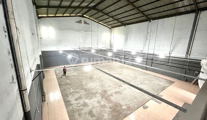 Warehouse with Office & Prayer Room for Rent in Cipamokolan, Bandung