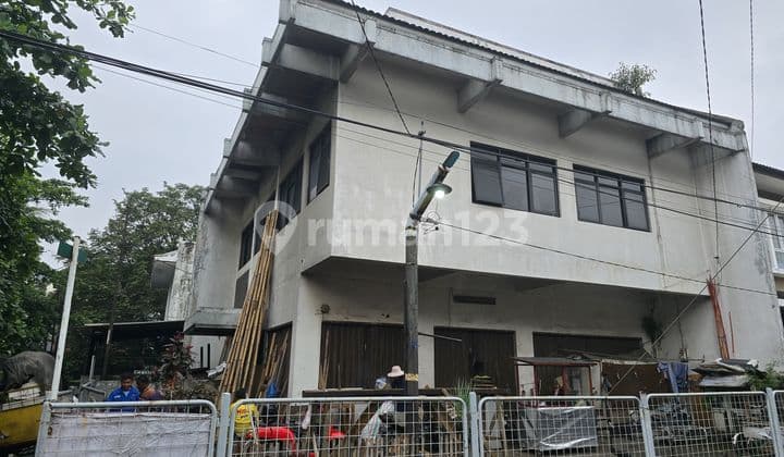 For Sale: Shop House or Building in Srimahi Bandung, Land Area Only