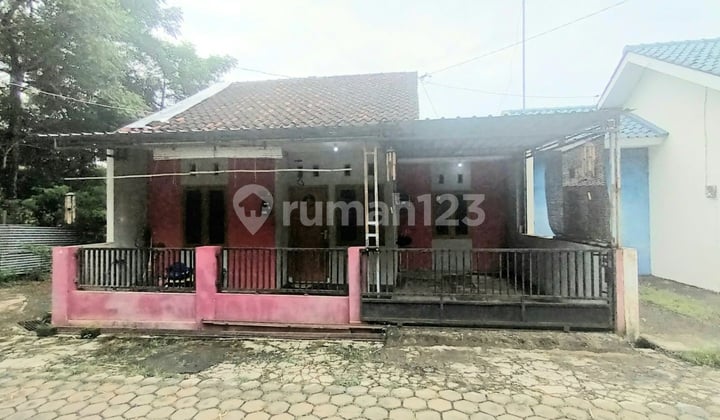 Dekat Uns Solo, Siap Huni Murah